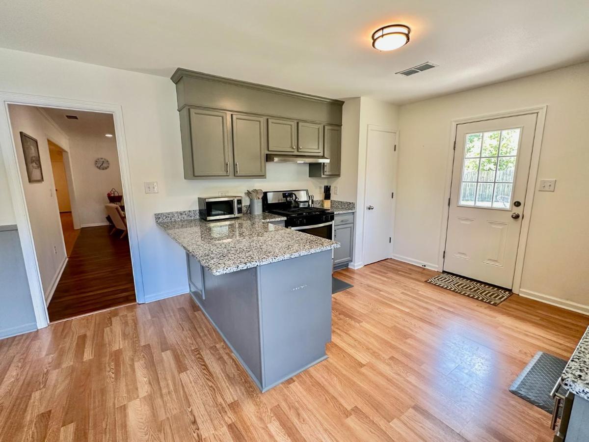 Cozy Oasis 15Min To Dt & Tybee, Home Away From Home - The Nest Savannah Eksteriør billede